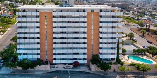 Building Photo - Adorable 1 bedroom, 1 bath Condo near UTEP!