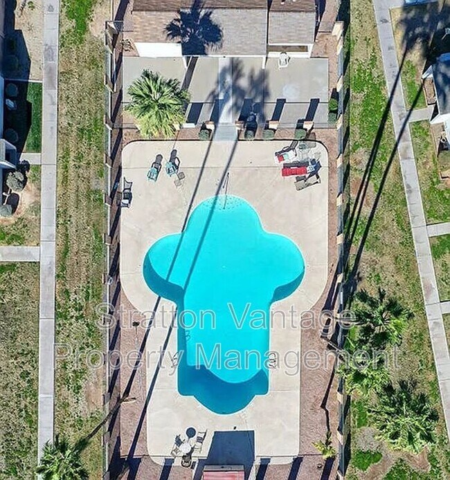 Photo - 6526 S McAllister Ave