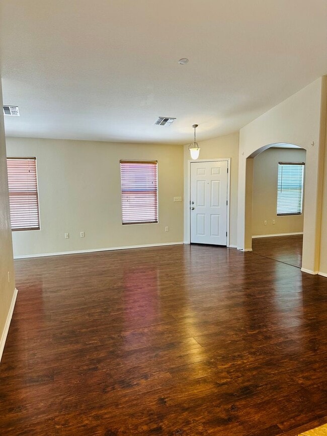 Photo - RANCHO DEL LAGO - 3 Bedroom 2 Bath - Priced Right!