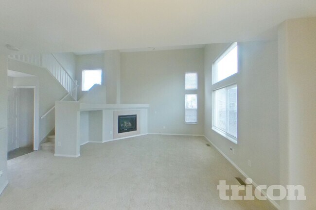 7548 Middle Bay Way