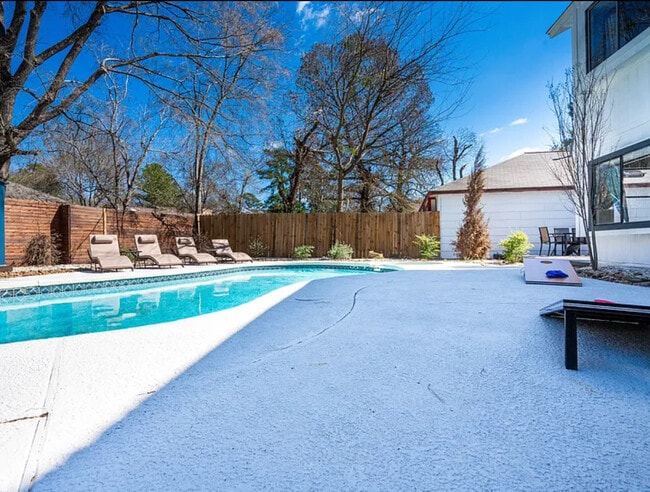 Photo - 5006 Deer Point Dr