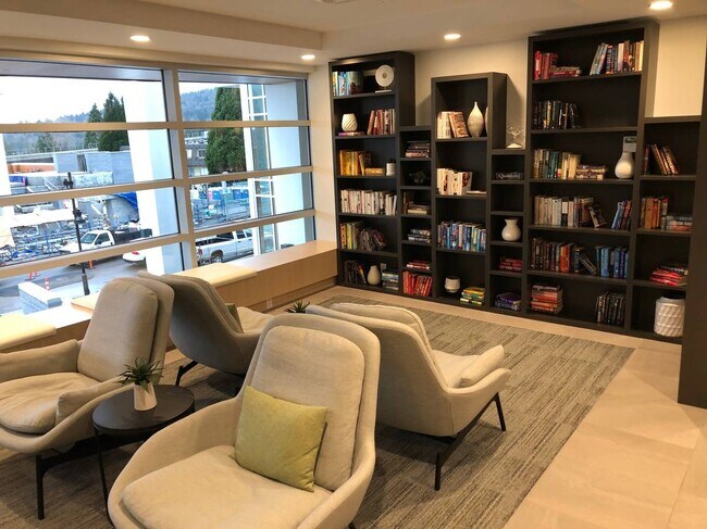 Photo - 525 Foster Ave