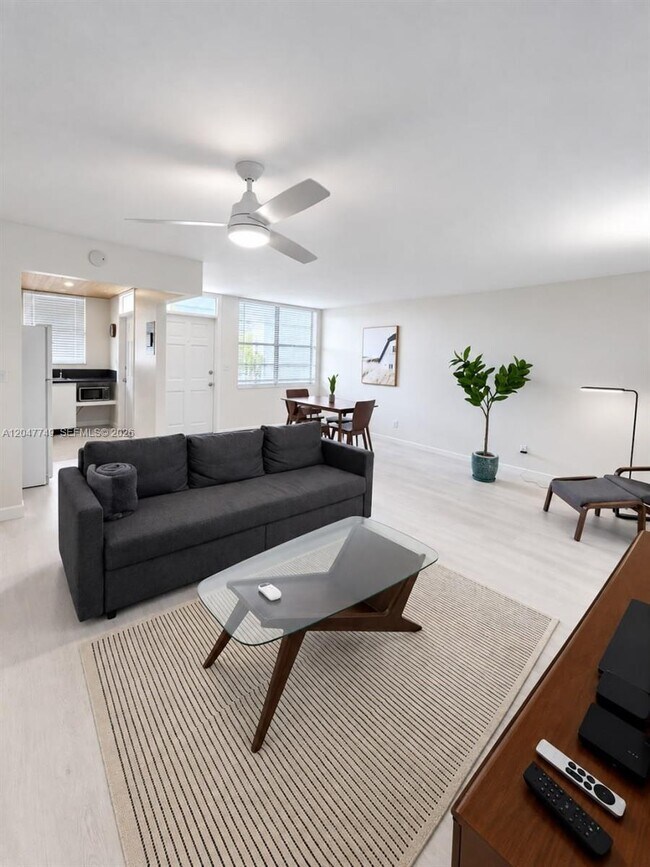 109 Paradise Harbour Blvd Unit 406