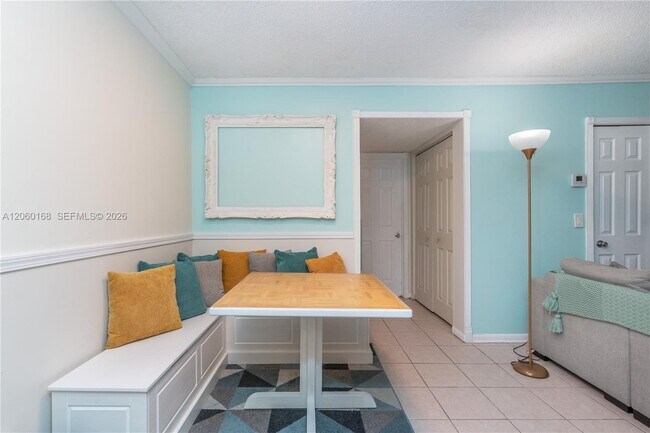 Photo - 1425 Arthur St Unidad 409B