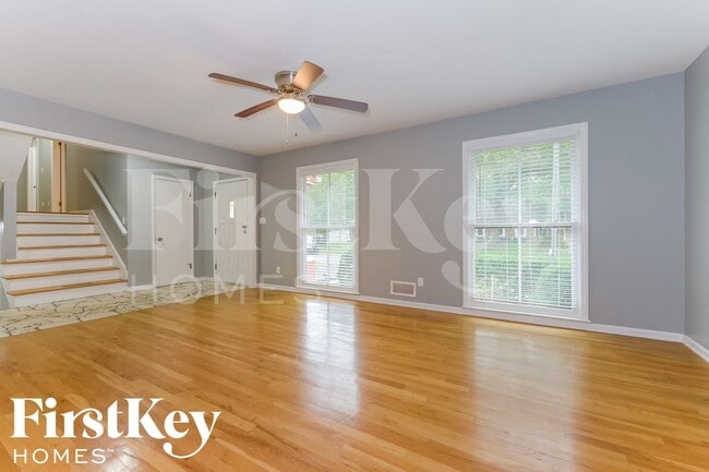 Photo - 10342 Walmer St