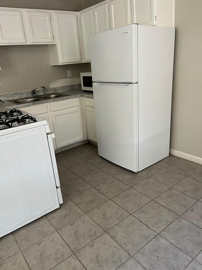 Photo - 129 C St Unit C