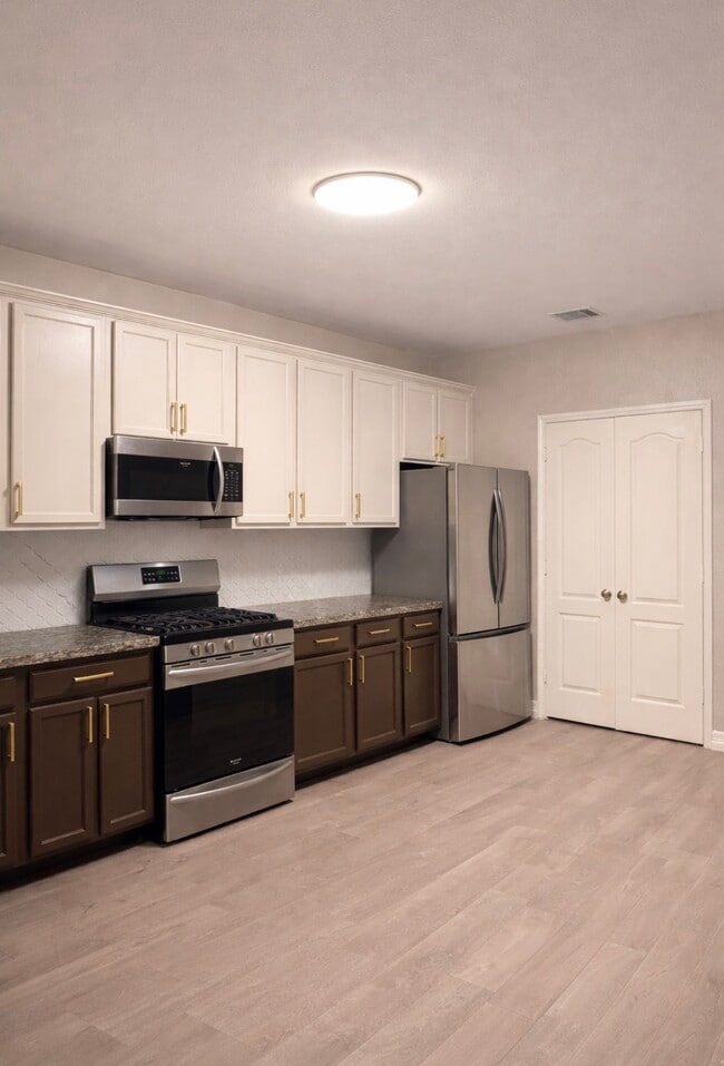 Photo - 16019 Summerville Lake Dr