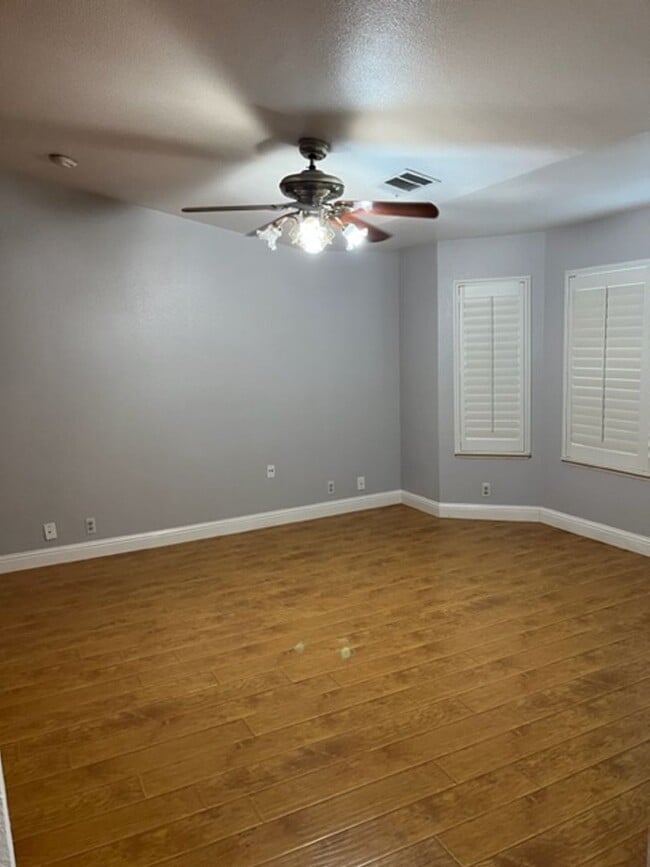Photo - Nice home close to shopping and gas stations