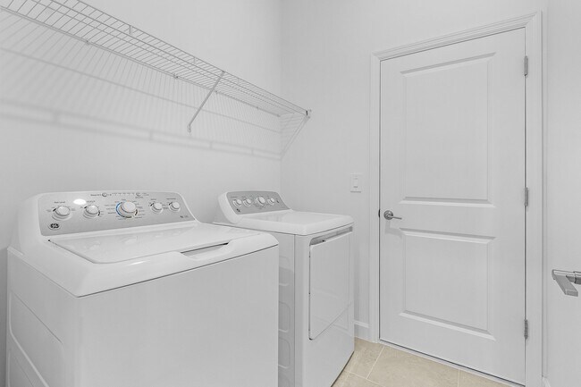 Photo - 19617 Hinkley Dr