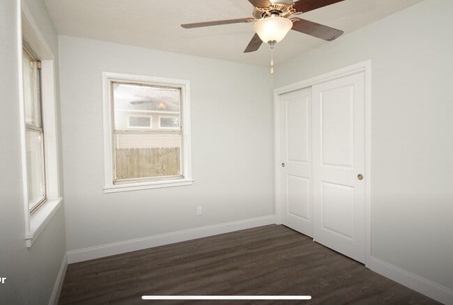 Photo - 114 Montrose Dr Unit A