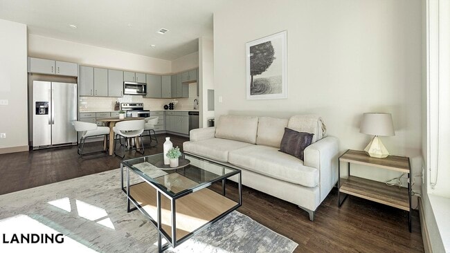 Building Photo - 300 E Fremont Pl