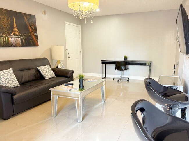 Photo - 11582 Westwood Blvd Unit 1413