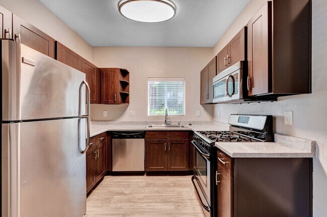 Horizon Ridge Apartments