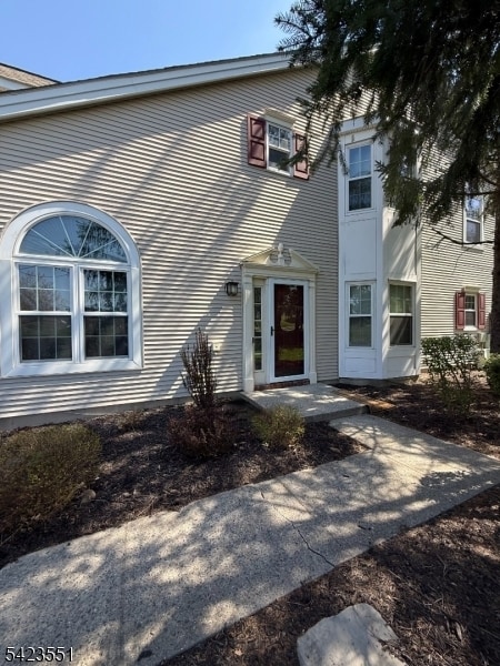 Photo - 2 Sapphire Ln