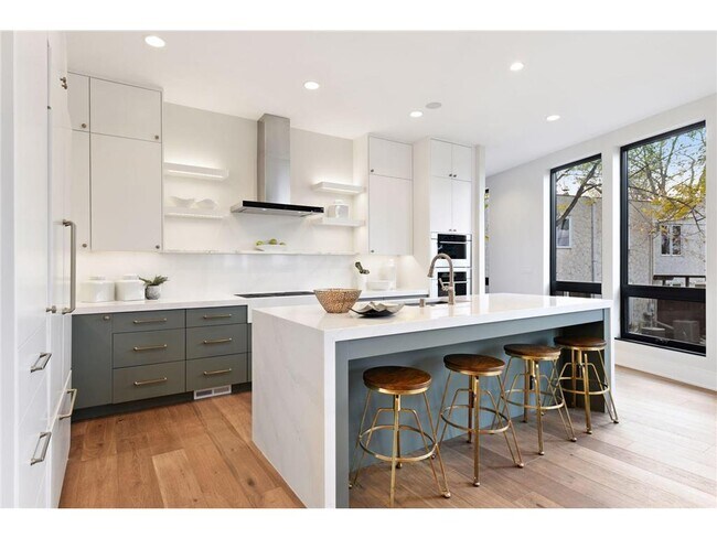 Photo - 1726 Kenwood Pkwy Unit 200