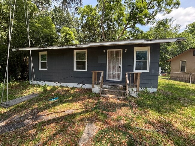 Charming 3-Bedroom Home in Jacksonville - Charming 3-Bedroom Home in Jacksonville