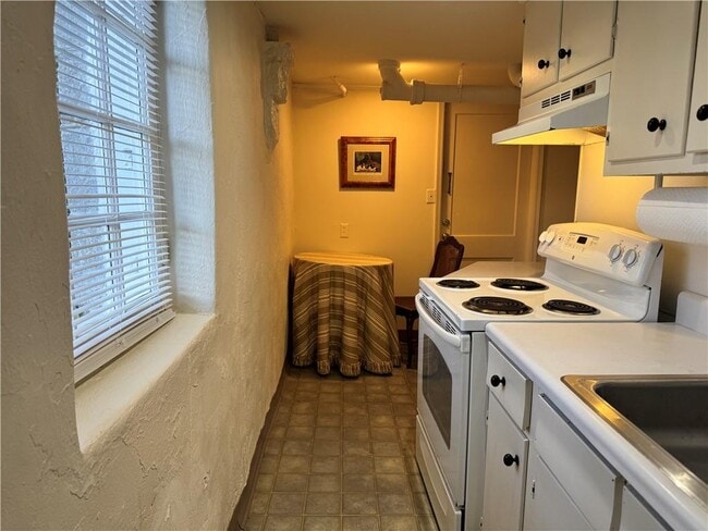 Photo - 2544 Peachtree Rd NW Unidad 8