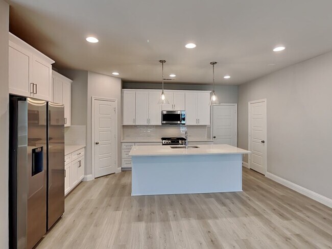 315 Athenia Dr