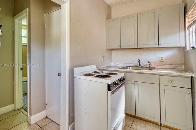 Photo - 2378 NW 60th St Unidad D