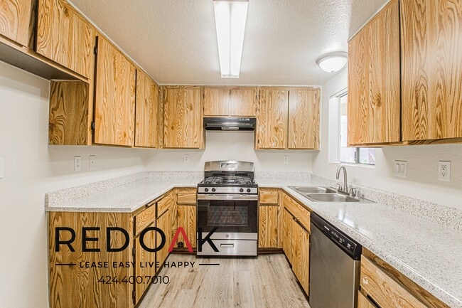 Photo - 2680 E Highland Ave Unit 711