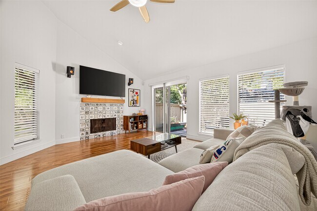 Photo - 1422 Chardonnay Dr