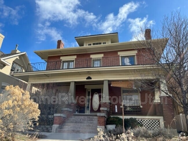 Building Photo - 358 N Main St Rental
