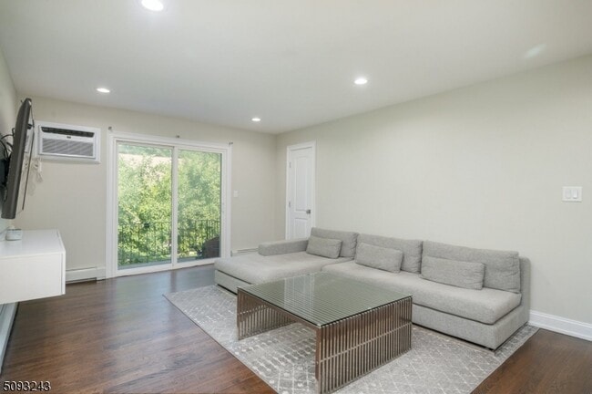 320 South St
