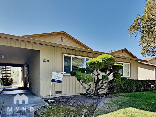 Building Photo - 870 Burbank Dr Rental