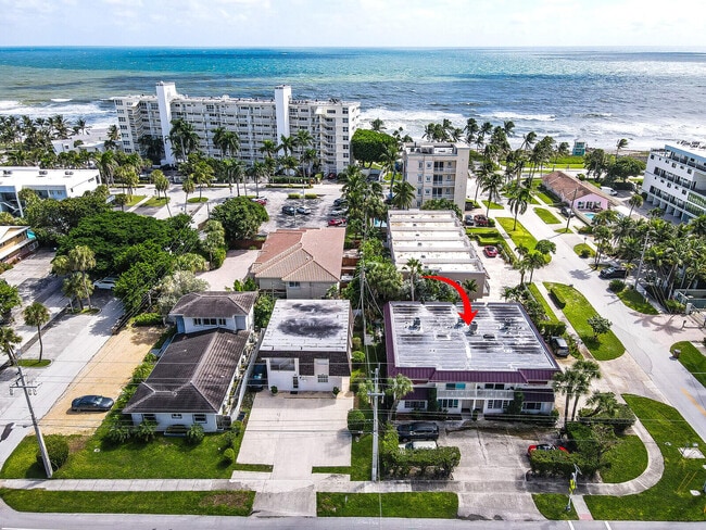 Building Photo - 584 SE 20th Ave Unit 2