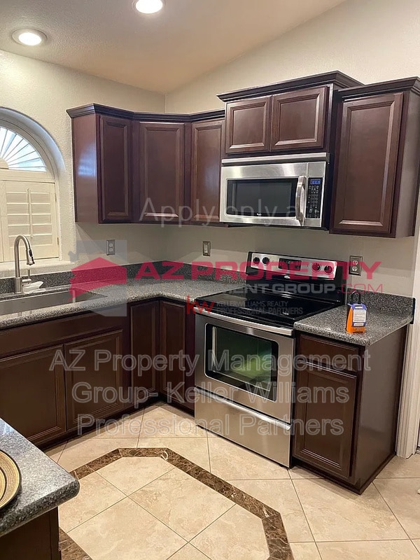 Photo - 12725 W Palm Ln