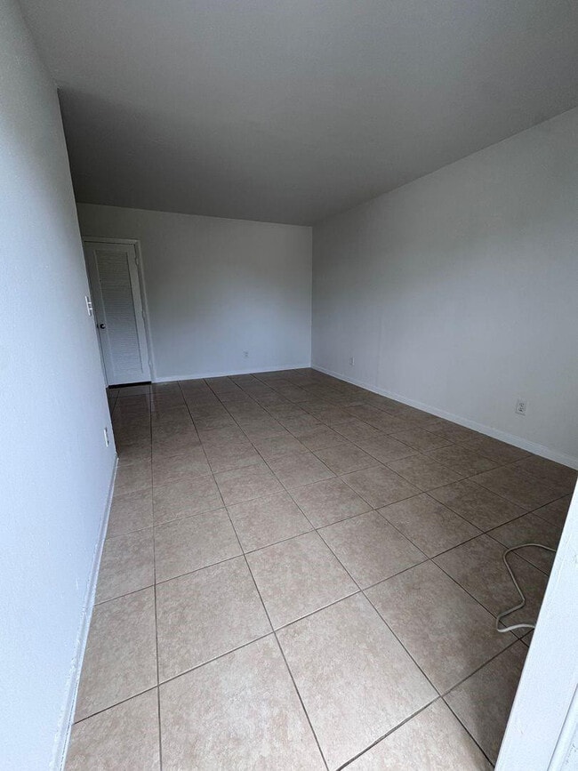 Photo - 3611 N Dixie Hwy