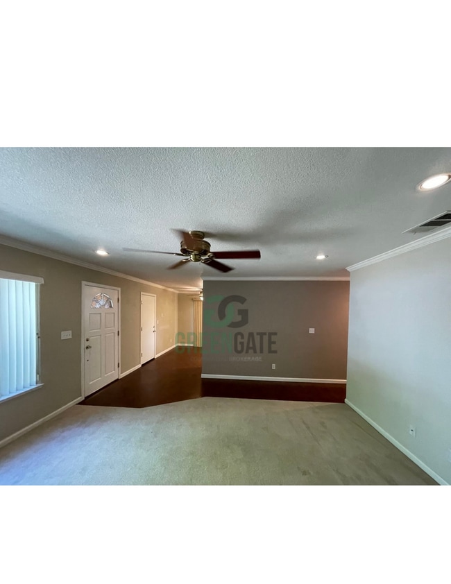 533 Arrowhead Ct