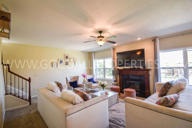 Photo - 5 Bedroom Home with Fenced Yard, and 3 Car Garage in Waukee