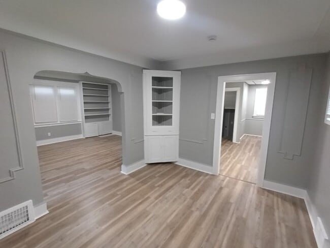 Photo - Charming 3 bedroom/1.5 bath Brick Home - Now Available!