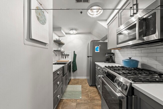 544 S Front St Unidad Downtown Columbus Loft #315