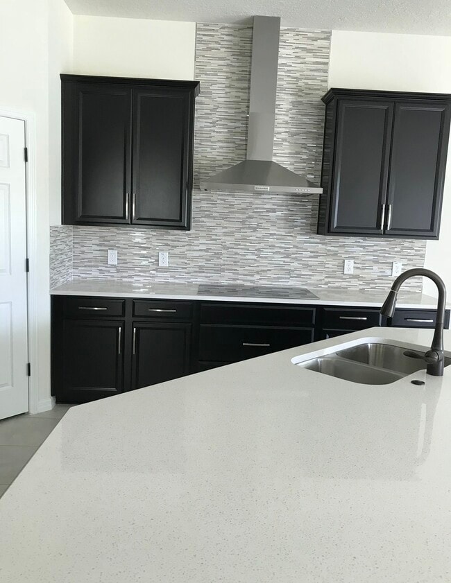 Photo - 12616 Salomon Cove Dr