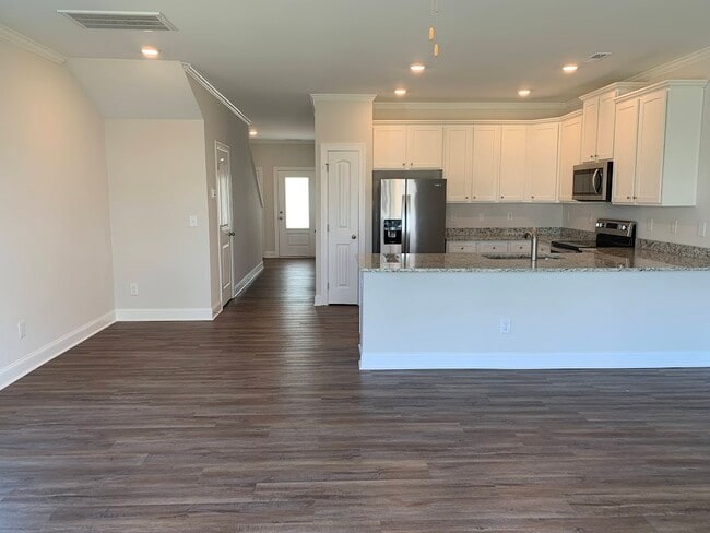 Photo - 6927 Eddy Point Ln