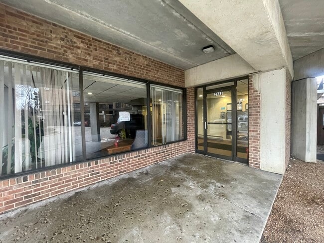 Photo - 2333 N Neva Ave