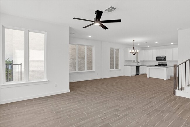 Photo - 312 Oakbend Dr