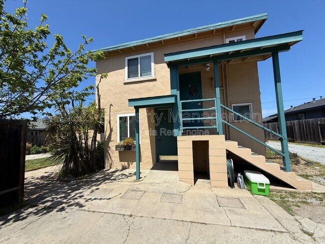 Building Photo - 500 Hamilton Ave Unit C