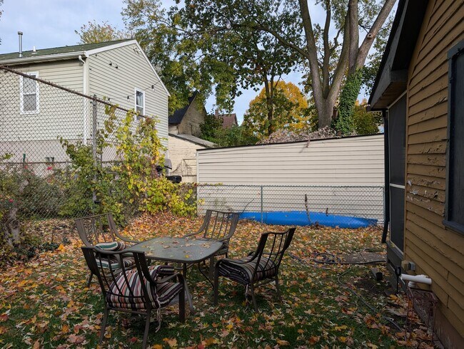 Photo - 2484 W 10th St Unidad Back House