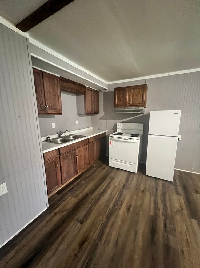 Photo - 1492 Joe Miller Rd