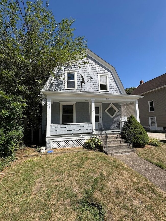 Photo - Three bedroom two bathroom home for rent