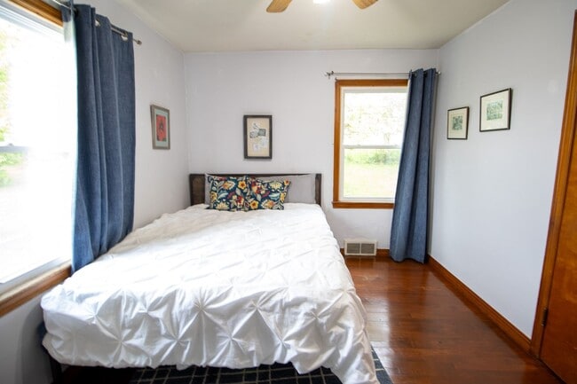 Photo - 1311 Paris Rd