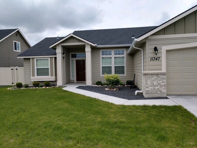 Building Photo - Immaculate Home in Pristine Meadows!