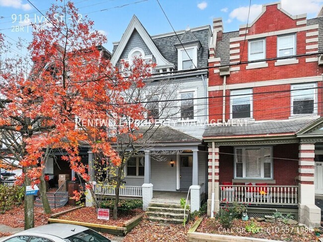 Building Photo - 918 Ivy St Unit 2