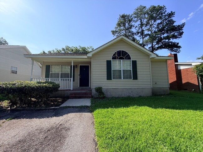 Building Photo - Sproles Ave