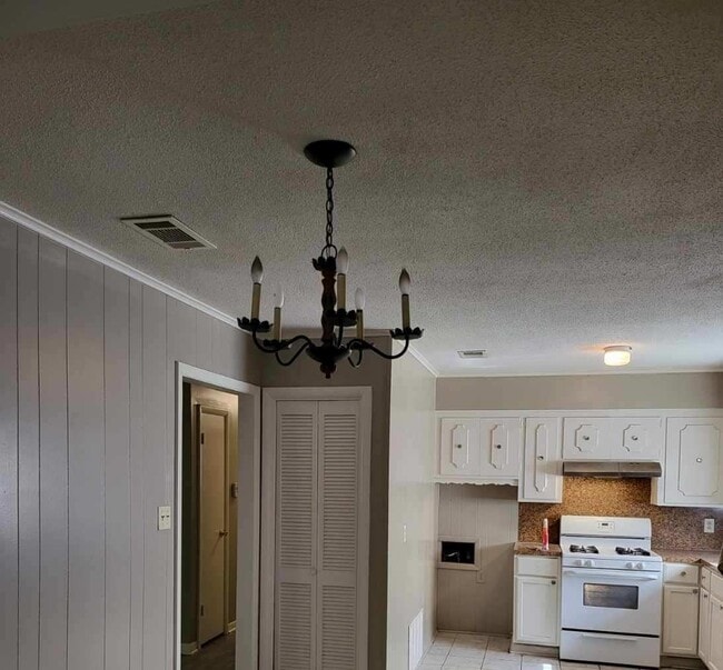 Photo - 200 W 33rd Ave