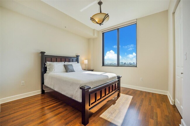 Photo - 1300 Ponce de Leon Blvd