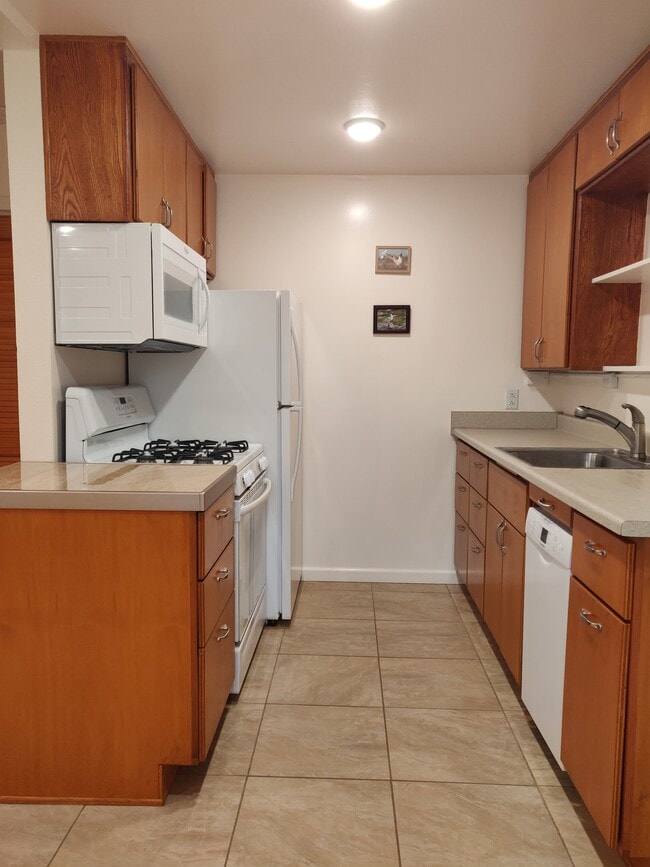 Photo - 1130 Olive St Unidad #2